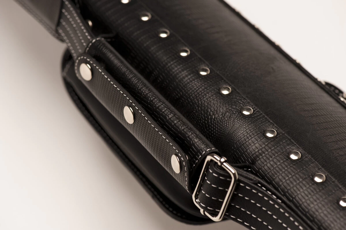 Cuel Billard-Köcher „Hustler Black 2/4“ Für Pool-Billard-Queues, Schwarz, Aus Feinem Kunstleder, Mit Drei Seitentaschen Für Billardzubehör – Bild 7