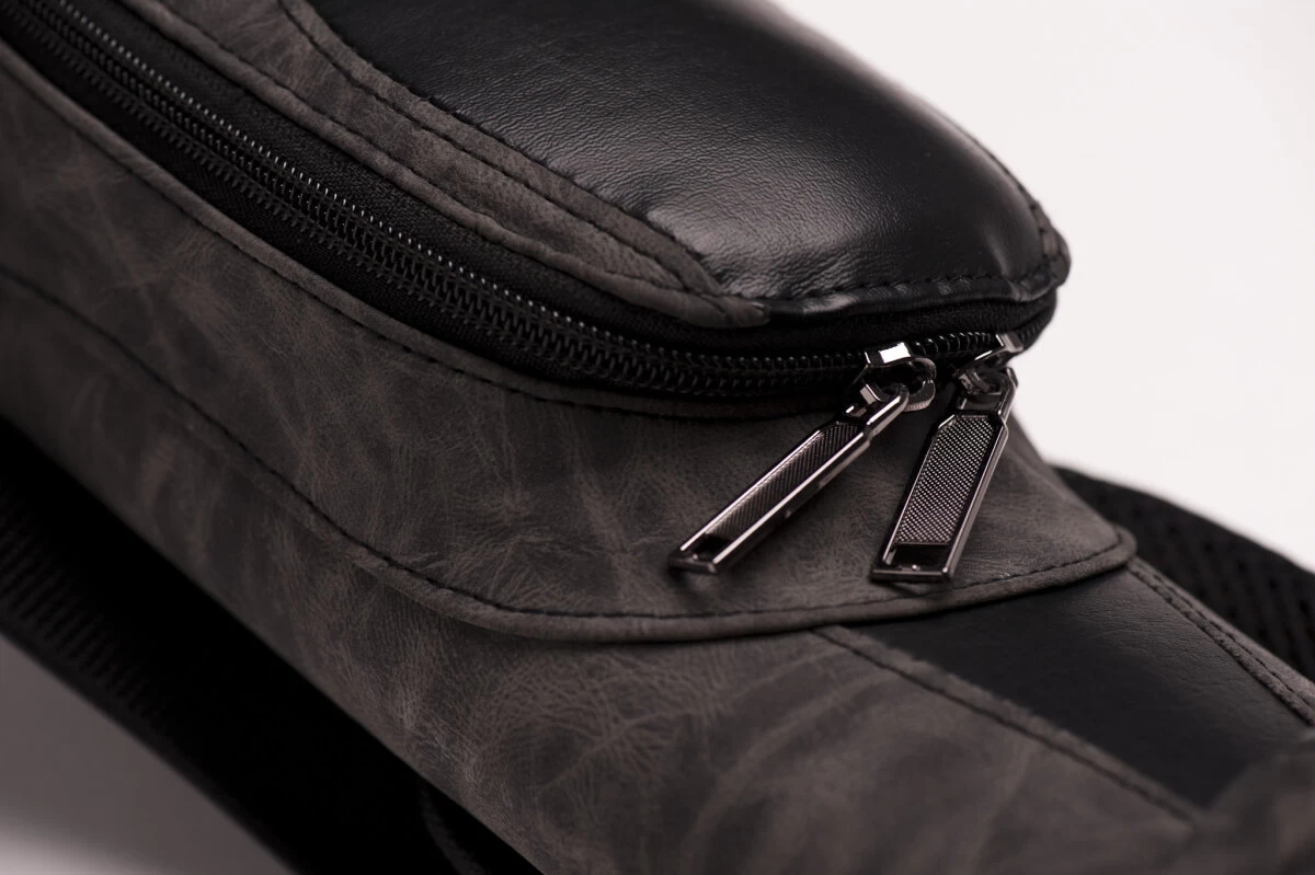 CUEL Billard-Köcher Suede Black 2/2 Für Pool-Billard-Queues, Aus Kunst-Wildleder, Mit Schultergurt, Tragegriff Und Zwei Seitentaschen Für Billardzubehör – Bild 7