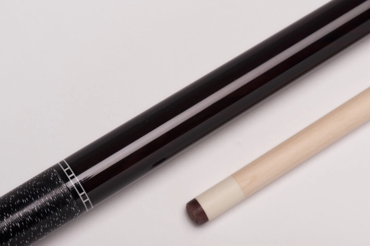 MIT MW2-001 Pool-Billard-Queue, 2-teilig, Mit Klebeleder, Vollholz-Oberteil, Leinen-Griffband, Inkl. Gewindeschoner – Bild 2